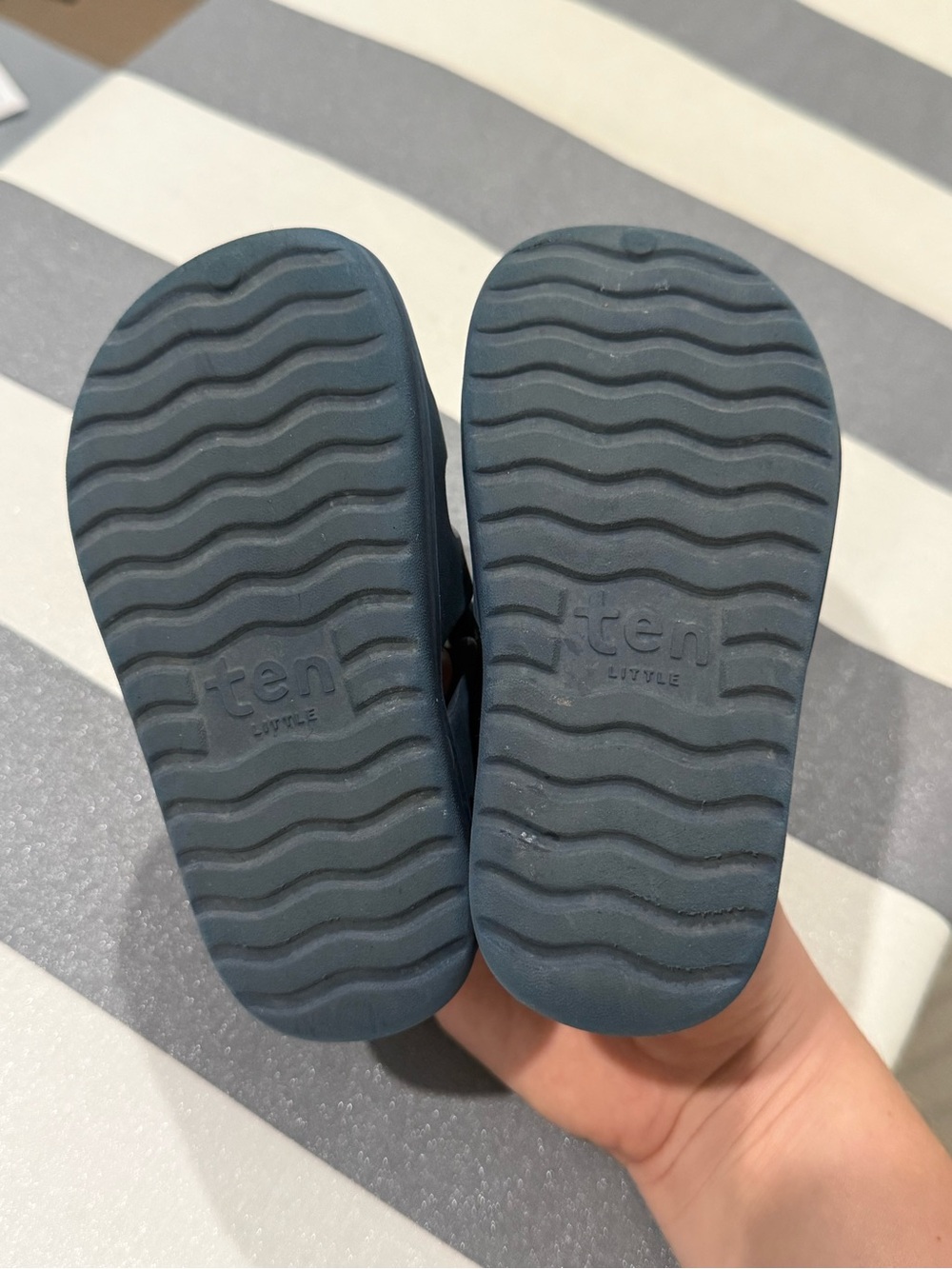 Ten Little Splash Sandals for toddler - Picture 3 of 3
